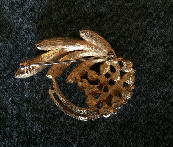 Vintage ANJ Leaf and Pearl Brooch - image 4