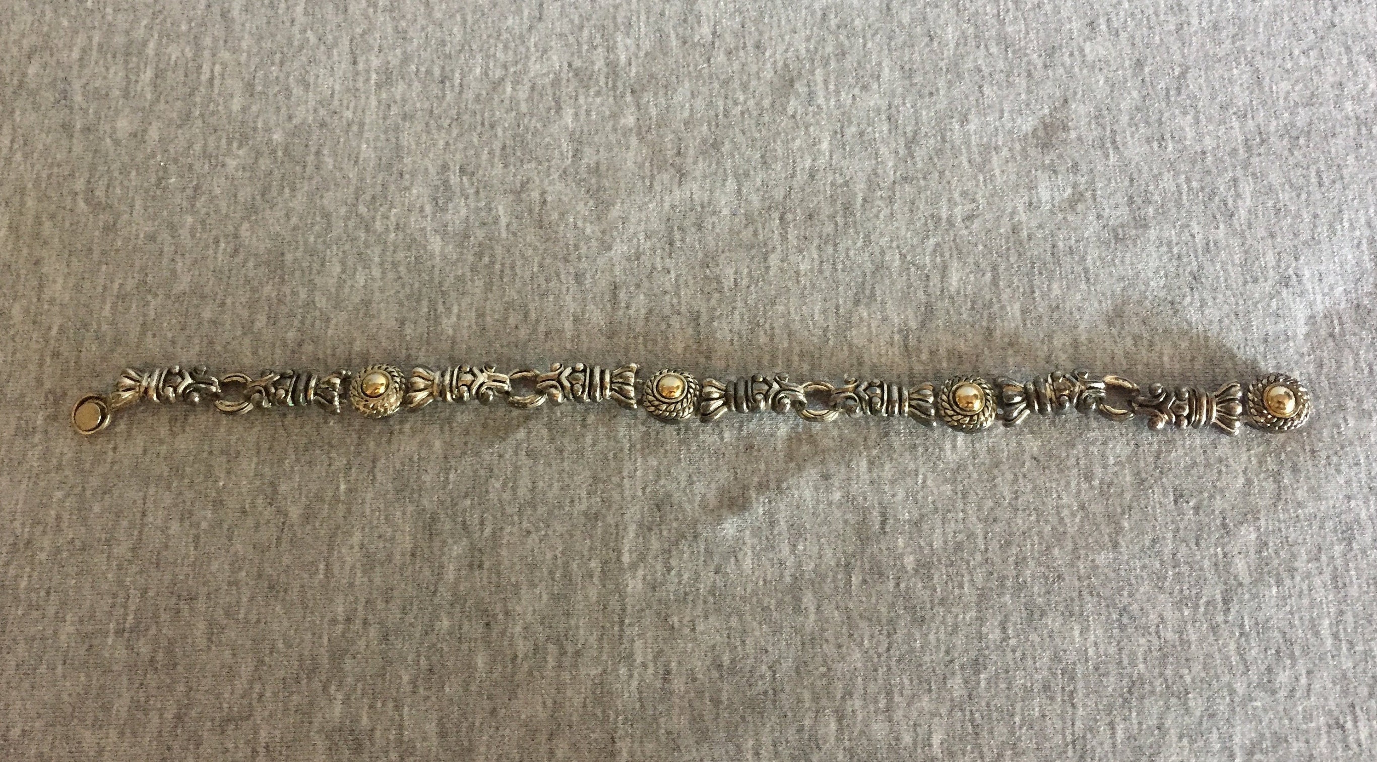 【NARRATIVEPLATOON】 QUEEN CHAIN BRACELET She's Spicy Chain Link Bracelet Gold – Natalie Wood Designs