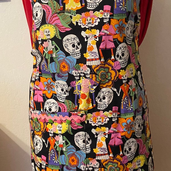 PLUS SIZE The Betrothed Sugar Skull Apron