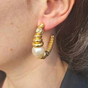 Chunky Pearl Gold Hoop Earrings, 14k Gold Beaded Hoop Earring, Chunky Open Hoop Earring, Big Pearl Hoop Earring, Statement Hoop Earring