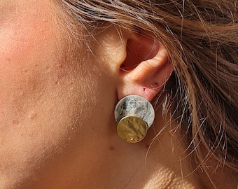 Antik silverguld blandade metaller, vintagestil, hamrade skivor i statement-stil,