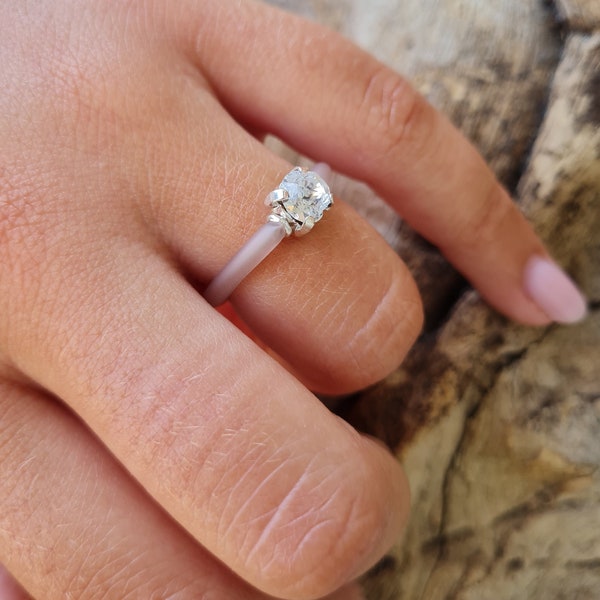 Silicone Rings For Women, Crystal Ring, Silicone with Stone, Silver Ring, Rubber Ring Band, Silicone Engagement Ring, Minimal ring for Her