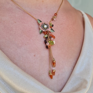 Dainty Flower Pendant Necklace, Beaded Gold Hippie Choker, Handmade Jewelry, Choker Chain Daisy Flower, Dangling Pendant Choker Necklace,