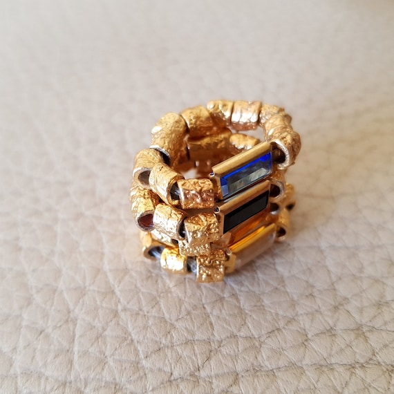 Silicone rings that deals look like metal