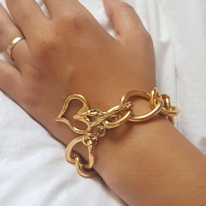 Bold Gold Women Chain Bracelet, Thick Chain Bracelet, Gold Chunky Toggle Chain Link Bracelet with Large Dangling Heart Charm