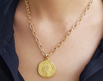 Collar con colgante de moneda de latón chapado en oro, gargantilla vintage, cadena de eslabones estilo romano