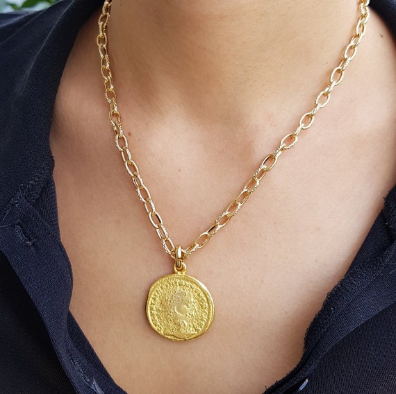 MJartoria Layered Gold Necklace Set For Women - Trendy Coin & Zodiac Pendant Chunky Chain Choker - Retro Dainty Jewelry Gift Set (Copper, No Gemstone)