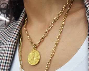 Gold Coin Old Money Necklace, Statment Medallion Necklace, Gold Pendant Necklace, Layering Necklace, Vintage Gold Necklace,