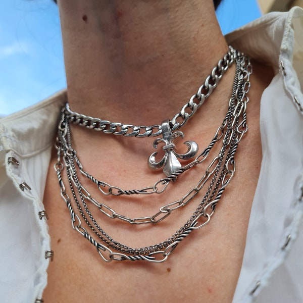 Fleur De Lis Necklace, Multi Layer Silver pendant Necklace, O-ring Chain Choker, Silver Chunky Chain Pendant Necklace Set