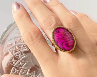 Fuchsia Abalone and Gold Oval Ring, Pink Statement Ring, Bright Fuchsia Cocktail Ring, Hot Pink Jewellery, Oval Dress Ring