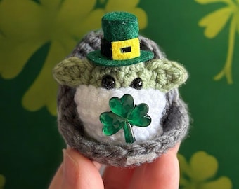 Baby Grogu Yoda The Child With Saint Patrick's Day Keychain Amigurumi doll Cute Kawaii Plush Toy Stuffed Animal Mandalorian Mini Leprechaun