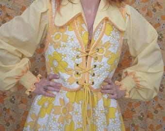 Floral Quilted Vest: 70s Mod Corset Tie, S/M