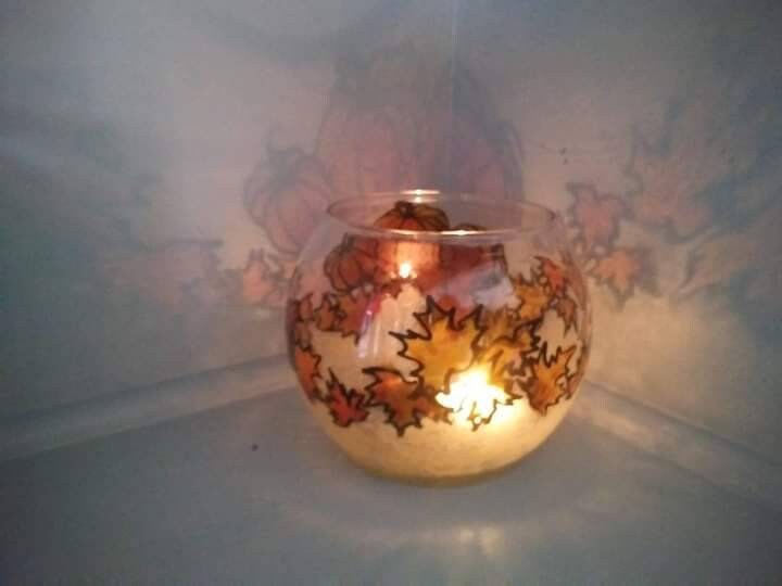 Pumpkin candle holder and fall leaves 4x4" glass bowl hand painted Thanksgiving gift light - Thumbnail 4