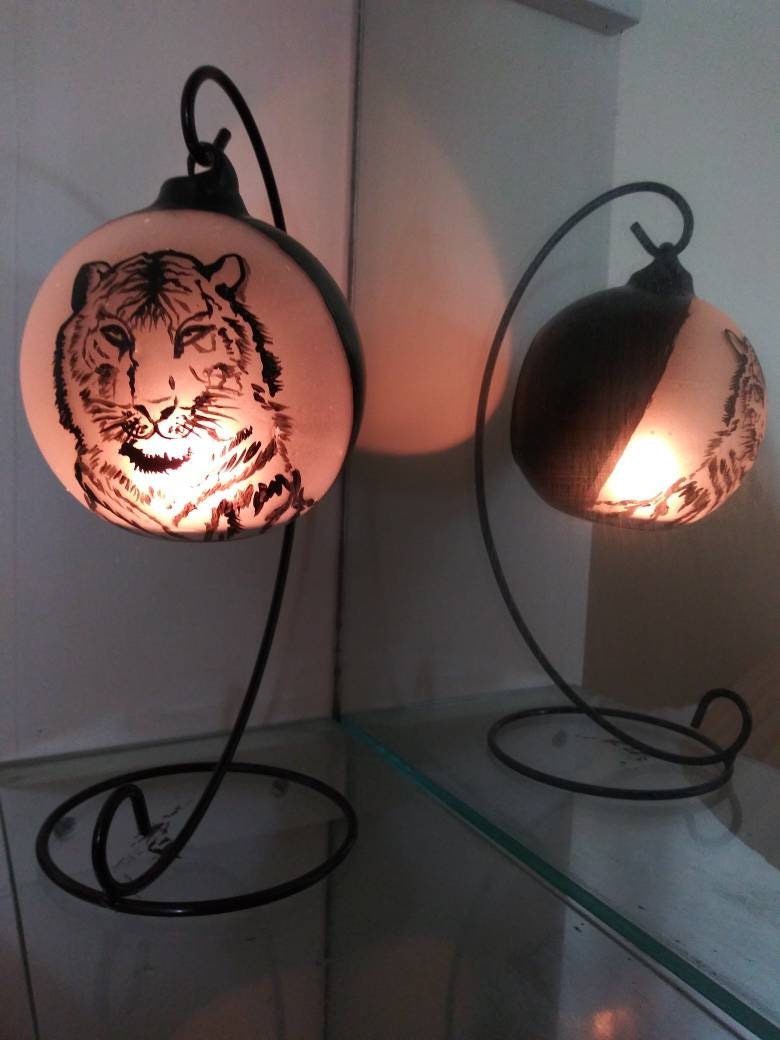 Tiger inside his cave gift candle holder hand painted on glass and stander. - Thumbnail 3