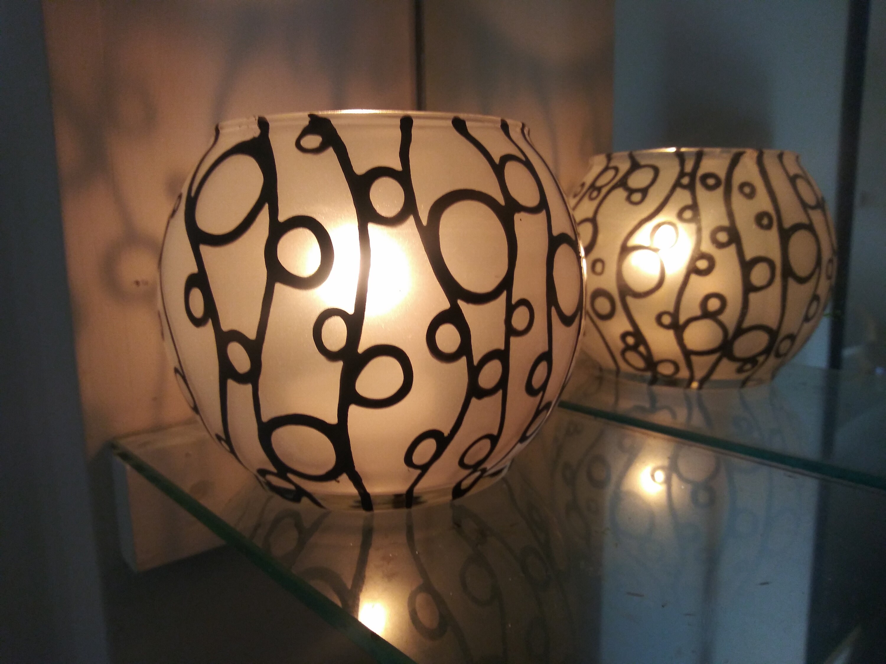 Bubble and wave hand painted glass candle holder