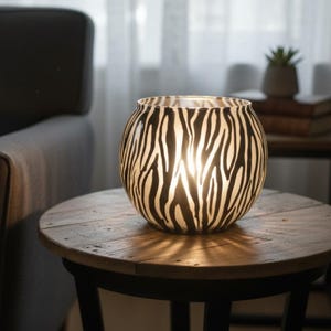 One candle holder, a zebra shadow, a tea-light-hand-painted glass bowl decoration, and a unique gift—you can customize your own glass gift