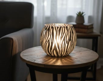 One candle holder, a zebra shadow, a tea-light-hand-painted glass bowl decoration, and a unique gift—you can customize your own glass gift
