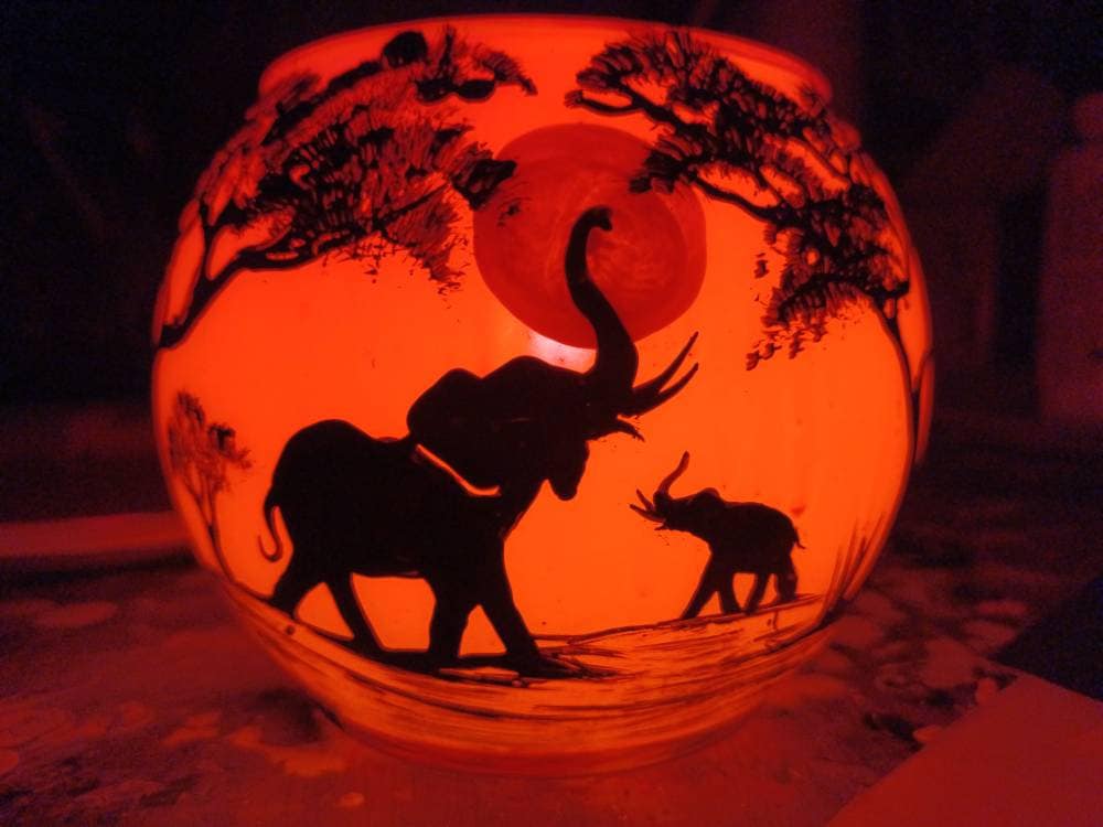 Hand painted elephant with trunk up candle holder in glass - Thumbnail 2