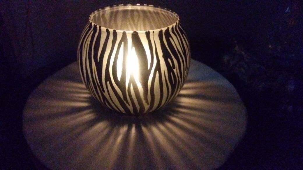 One candle holder zebra shadow tea light hand painted glass bowl 4x4" - Thumbnail 2