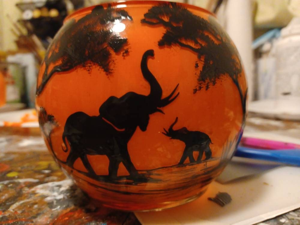 Hand painted elephant with trunk up candle holder in glass - Thumbnail 3