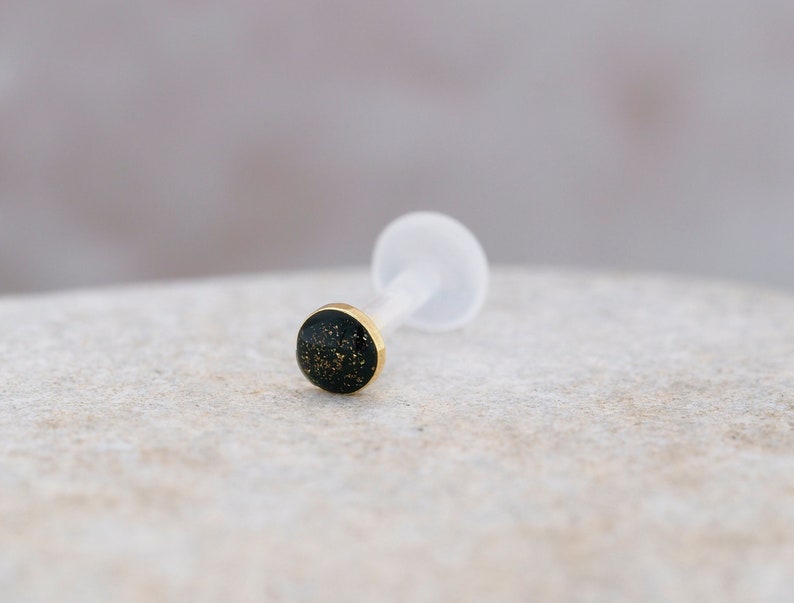 Tragus Helix 16g Gold Black Labret 16G BioFlex • Dot 3mm