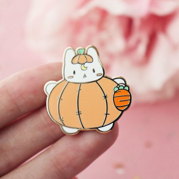 Bunny Pumpkin Pin, enamel pin, bunny pin, enamel pin, kawaii pin, trick or  treat pin, halloween pin, fall pin