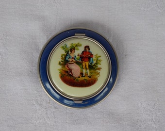 Vintage Powder Compact with Musical Couple