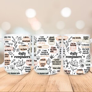Mok met dagelijkse herinneringen Badass, mok geestelijke gezondheid, mok dagelijkse affirmaties, mok met cadeau, beker positieve mindset, zelfzorgcadeau, grappige geestelijke gezondheid afbeelding 2