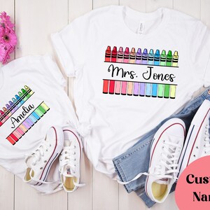 Aangepaste leraar shirt, terug naar school shirt kleuterschool shirt gepersonaliseerde naam leraar shirt krijt leraar shirt leraar cadeau