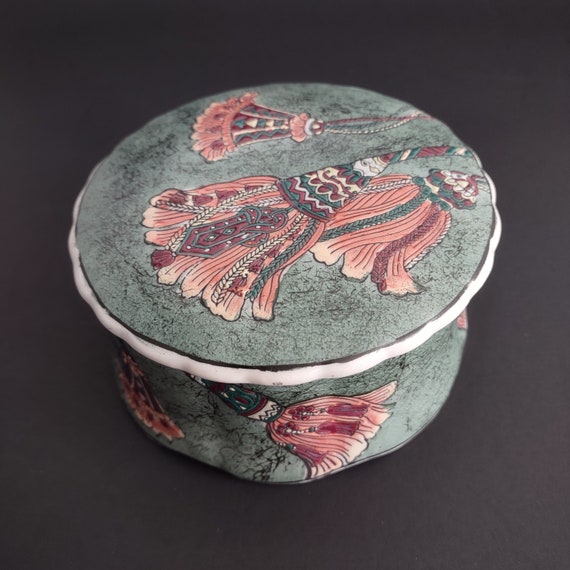 Vintage oriental collectible porcelain lidded tri… - image 10