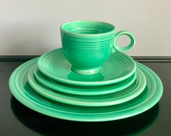 5-Piece Set of Vintage Original Green Fiestaware -- Lunch, Salad, Bread Plate, Cup and Saucer -- Free Shipping!!