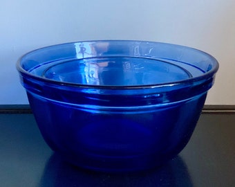 Set of 2 Anchor Hocking Mix and Measure Cobalt Blue Nesting Mixing Bowls -- 5" (Small) & 8" (Large) -- Free Shipping!!