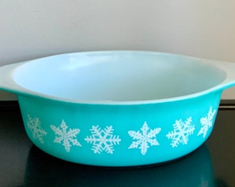 Pyrex Copo de Nieve Turquesa 1.5 Qt. Cazuela Ovalada (Sin Tapa) — ¡¡Envío Gratis!!