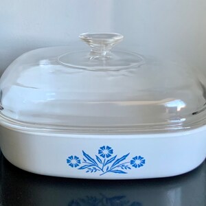 Corning Cornflower Blue 2 1/2 Qt. Square Covered Casserole A-10-B and A-12-C Free Shipping image 3