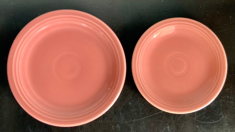 5-Piece Set of Vintage Fiestaware Rose Lunch, Salad & Bread Plate, Cup, Saucer Free Shipping Bild 5