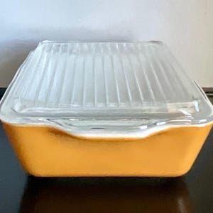 Pyrex Rectangular Refrigerator Storage Container with Lid: Old Orchard Pattern image 3