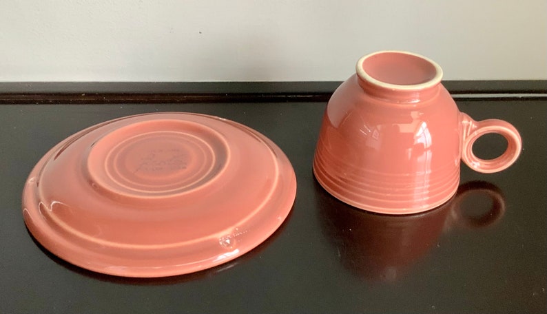 5-Piece Set of Vintage Fiestaware Rose Lunch, Salad & Bread Plate, Cup, Saucer Free Shipping Bild 10