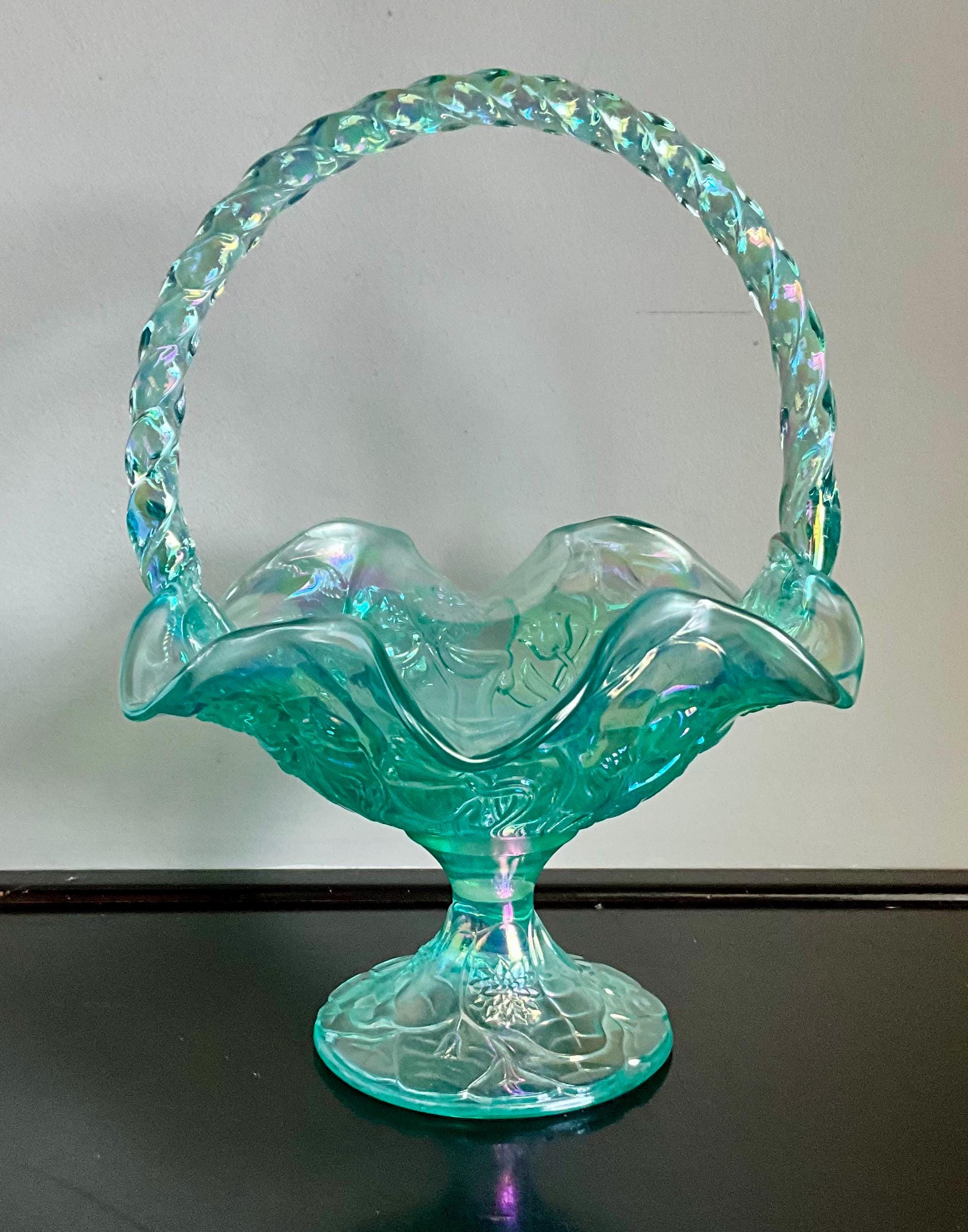 アクアブルー　オパールセント　キャンディディッシュ　花模様の蓋 Fenton Aqua Basket - Etsy