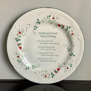Pfaltzgraff Winterberry  &quot;Family and Friends Plate of Sharing&quot; -- Free Shipping!!
