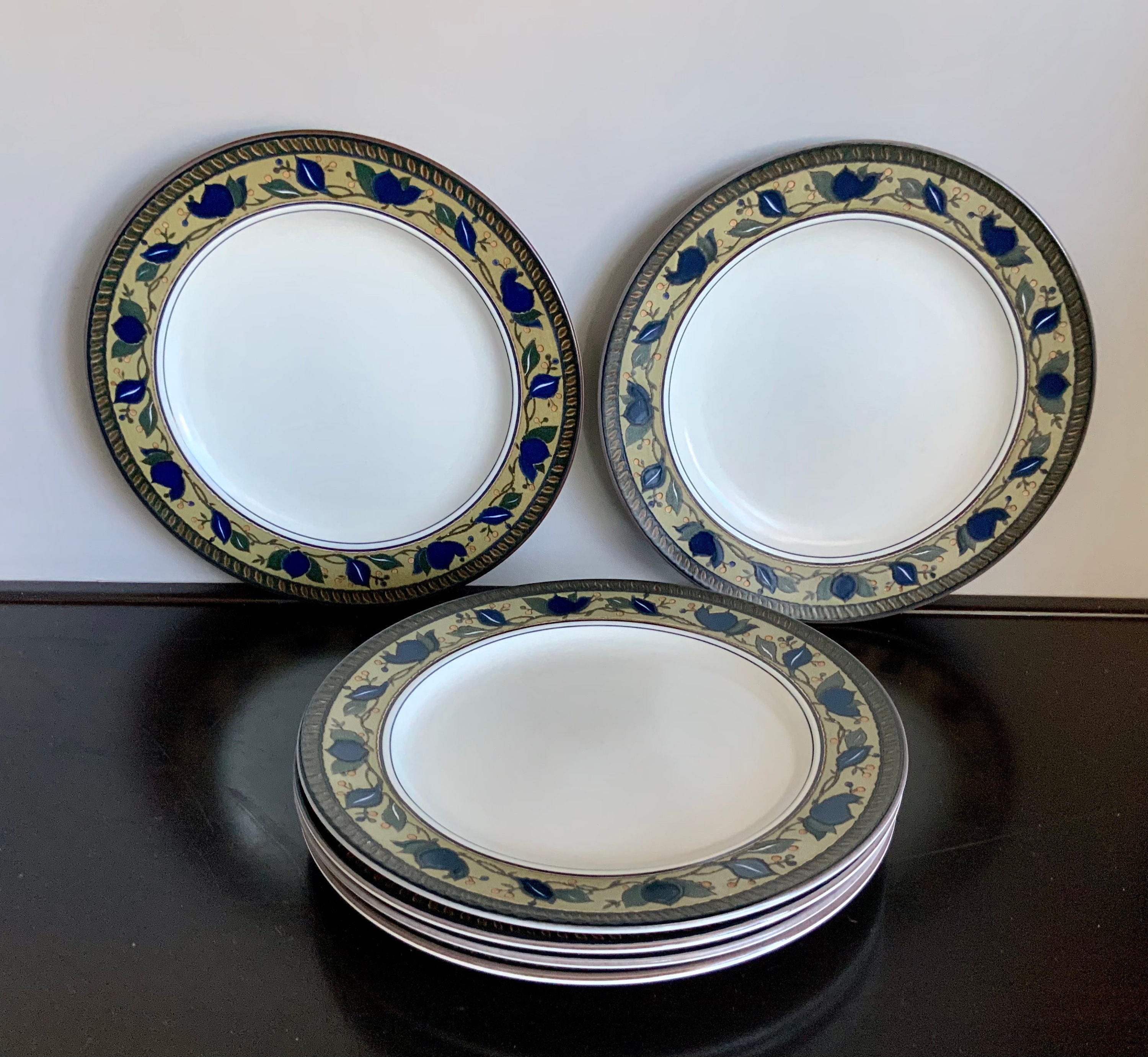 Set of 6 Mikasa Intaglio Arabella Dinner Plates Free Etsy