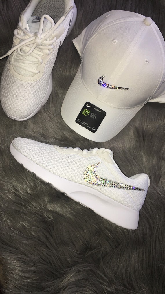 all white nike tanjun womens