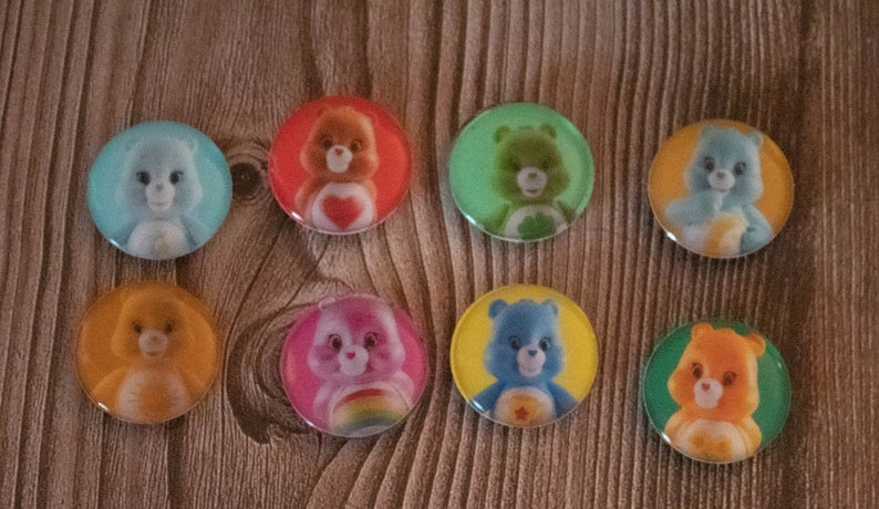 The eight magnets included in the set