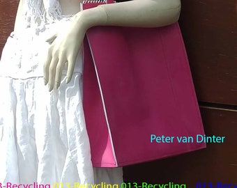 Roze Maandag 2017_01_Lederen-Leer Schouder-/handtas_Tilburgs Kermis_ Pink Monday  2019 Leather Shoulder-/handbag