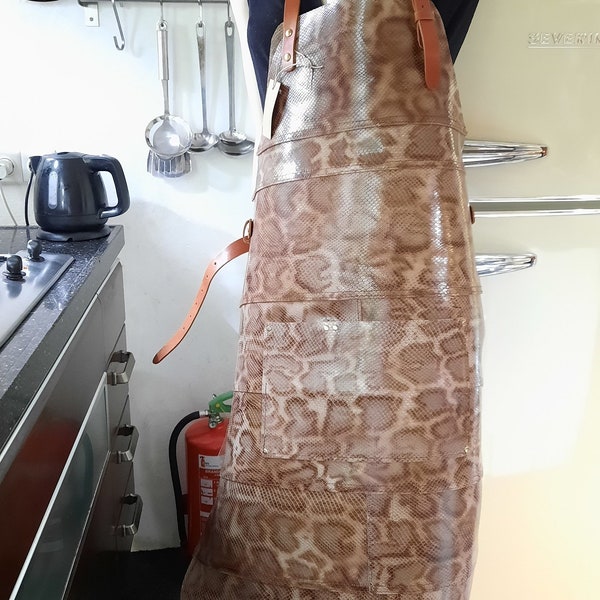 Dames Snake lederen schort BBQ - Keuken  _ Ladies leather apron  BBQ - Kitchen _ Mama's