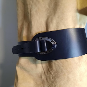 Hip Belt Lady&#39;s Leather_Retro 60-70 Sixties-Seventies design_Black-Black Metalgun Buckle