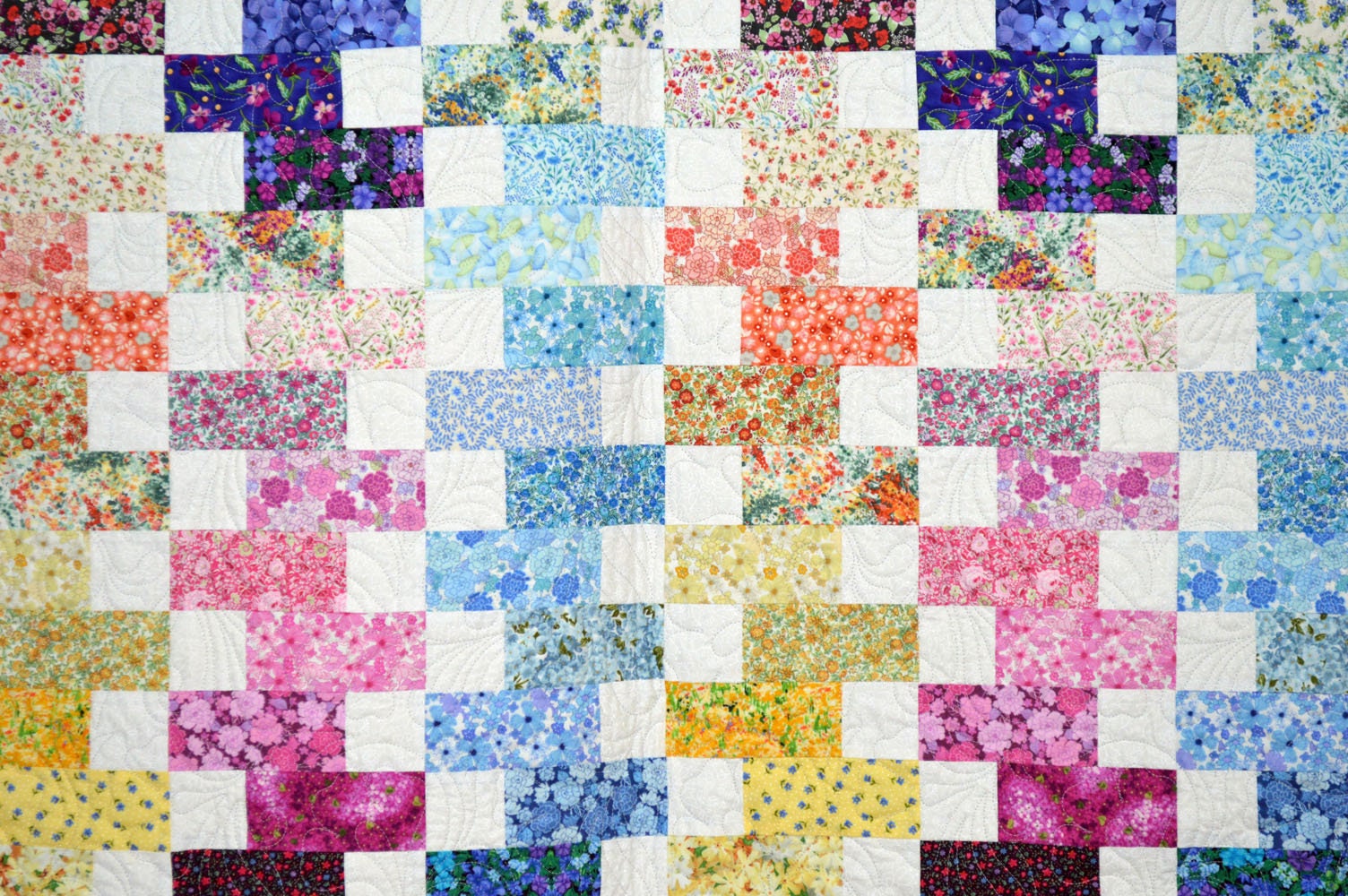 Scrappy Rainbow Floral Zipper Quilt - Etsy