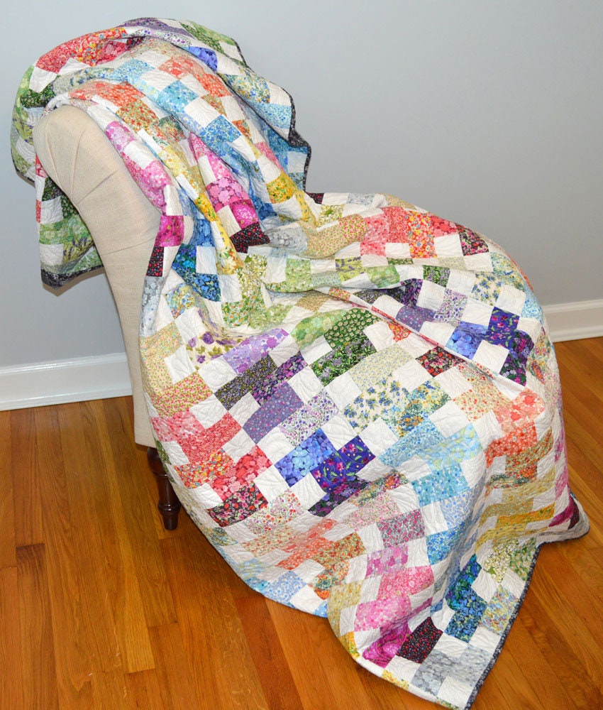 Scrappy Rainbow Floral Zipper Quilt - Etsy