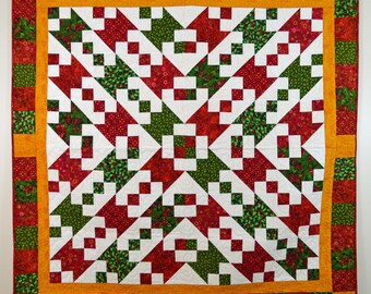 Christmas, Red and Green Quilt Table Cloth and 4 napkins
