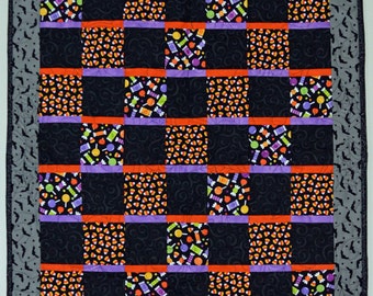 Halloween Candy and Spiderweb Table Square Quilt