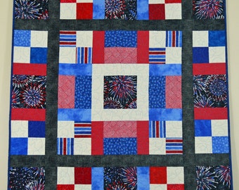 Patriotic Fireworks Wall Hanging Quilt